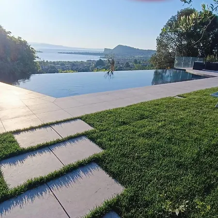 Casa Veronica مانربا ديل جاردا